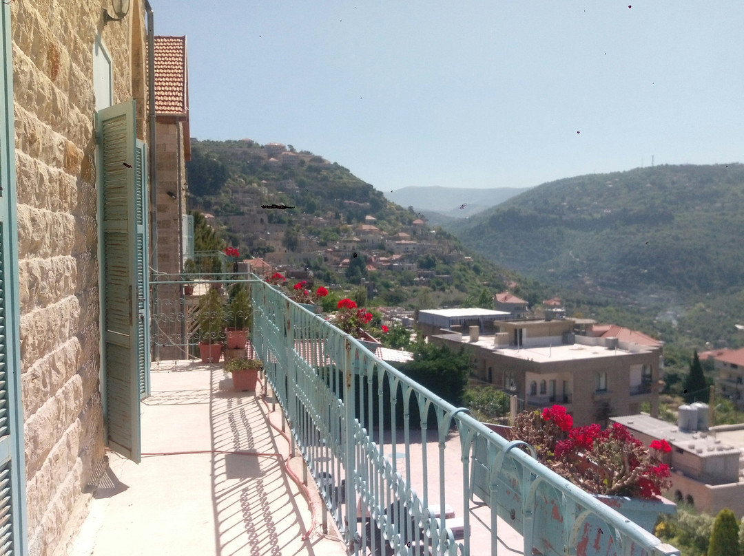 Deir al Oumara主图