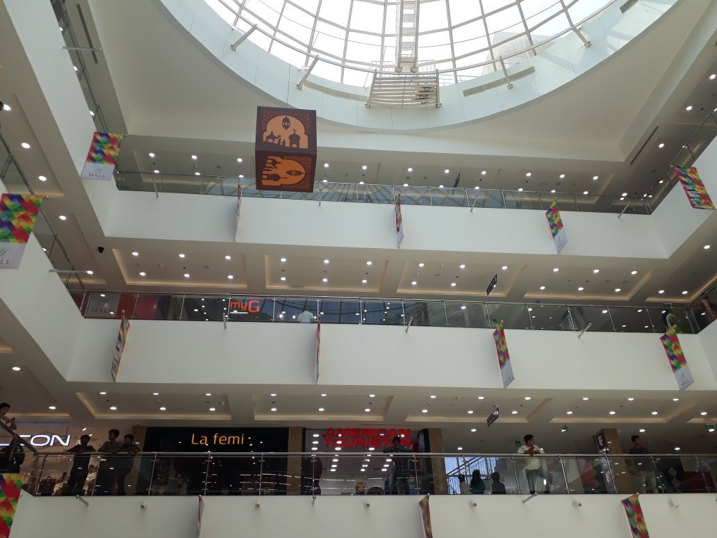 Y Mall Triprayar景点图片