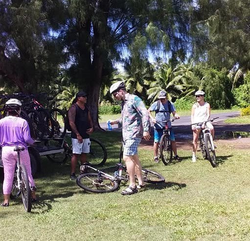 Storytellers Eco Cycle Tours-拉罗汤加必去景点