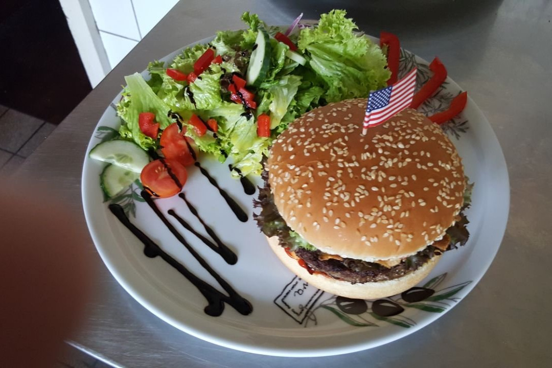 Iguana Bar • Bistro