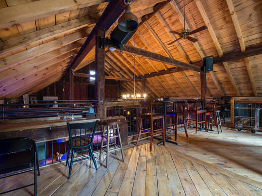 The ButtonBall Inn主图