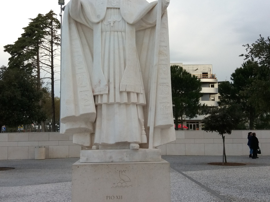 Estatua de Papa Pio XII