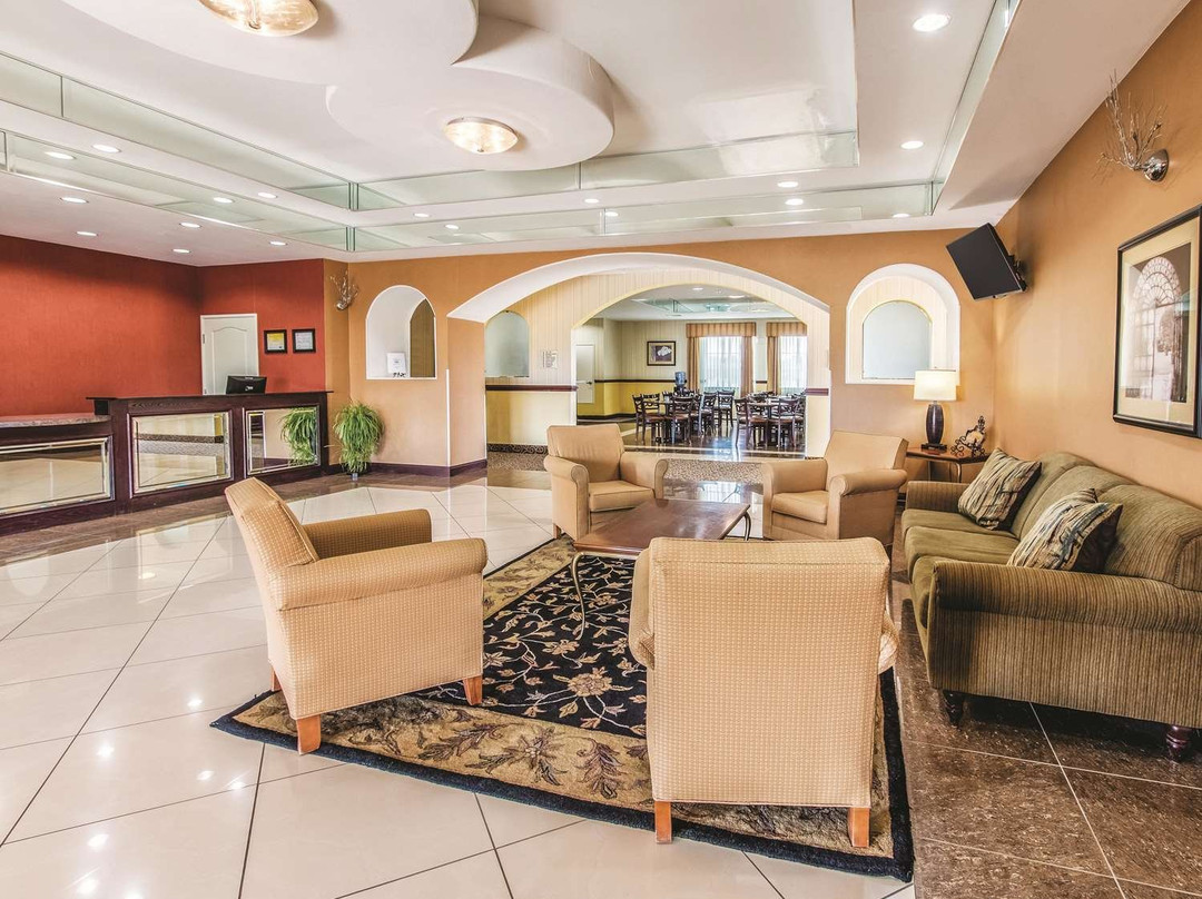 La Quinta Inn & Suites by Wyndham Bridgeport主图