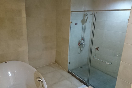 铂丽斯国际大酒店（威海高铁站韩乐坊店）主图