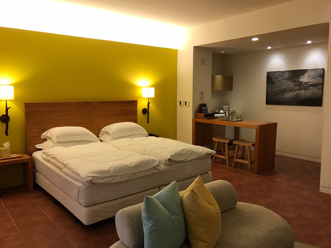 劳劳湾高尔夫&度假酒店主图