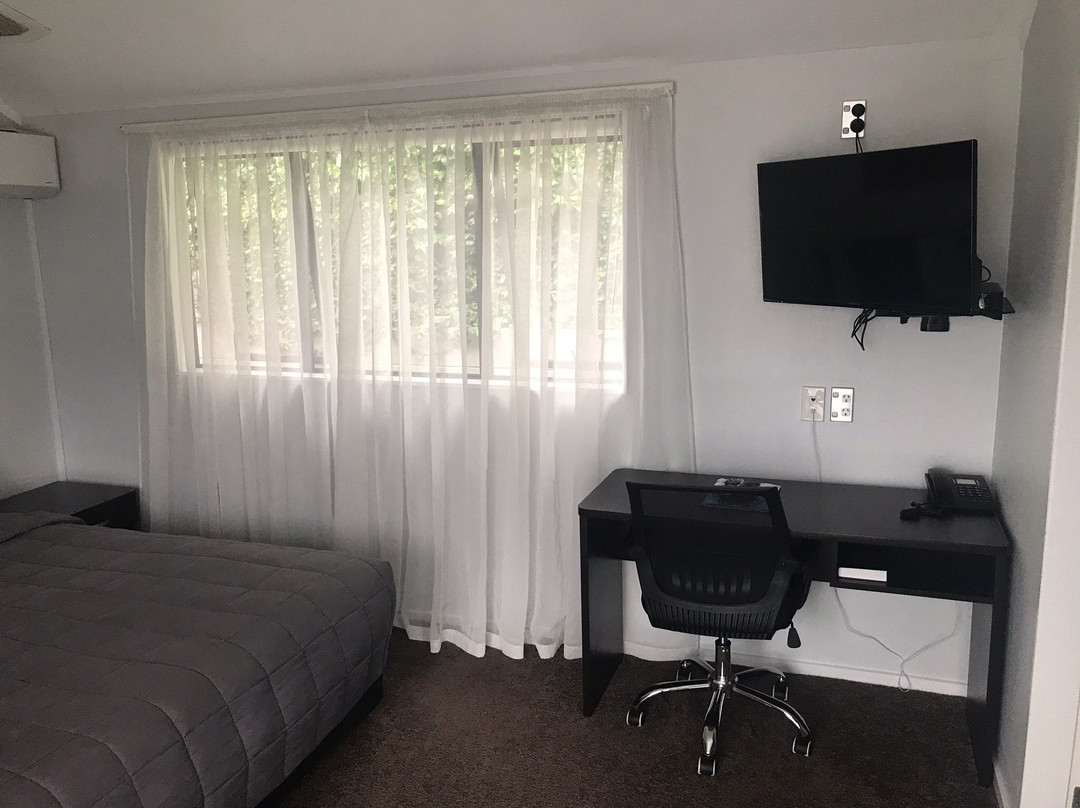 水瓶座汽车旅馆主图