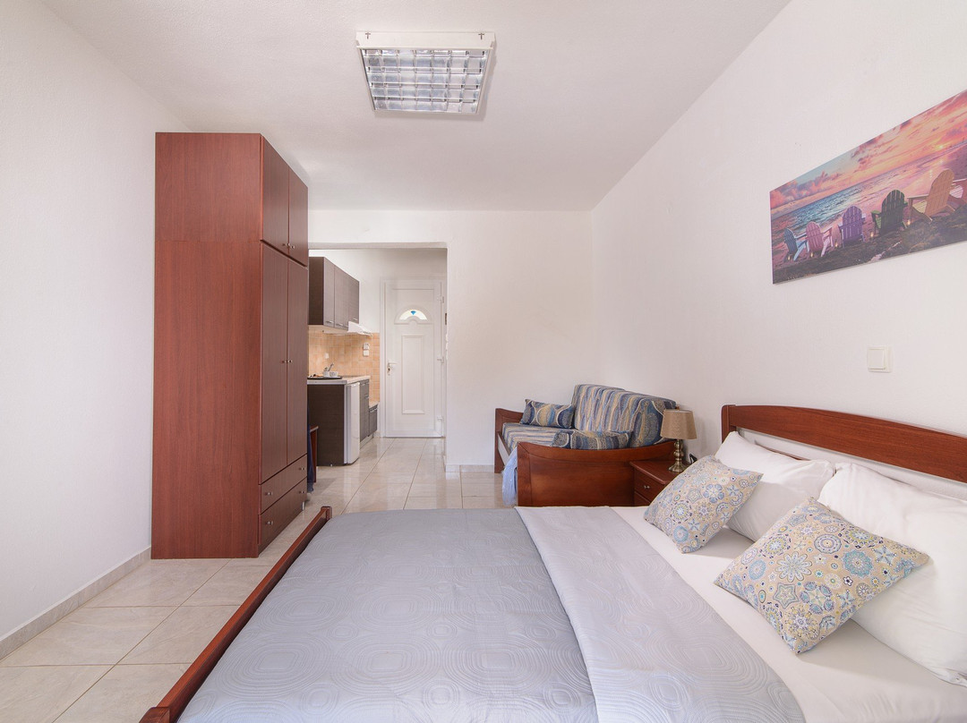 Asterias Hotel主图