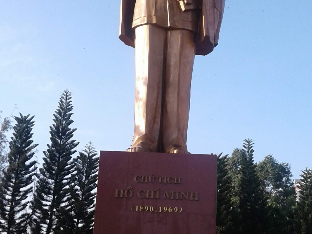 Ho Chi Minh Monument-芹苴必去景点