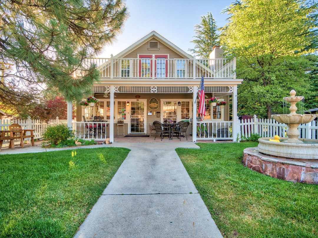 Prescott Pines Inn主图