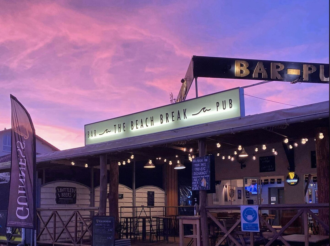The Beach Break Bar-Pub