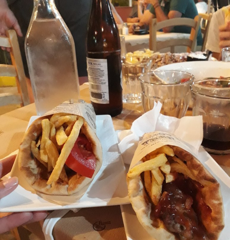 Chora餐馆和美食-Piazza Grill