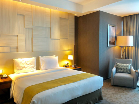 万隆皇冠假日酒店主图