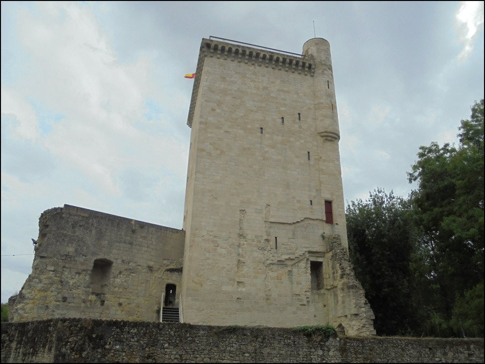 La Tour de l'Honneur, son musée et son jardin médiéval景点图片