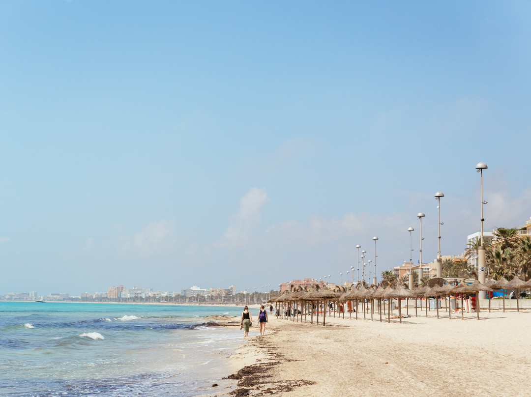 Garau Petit Hotel主图