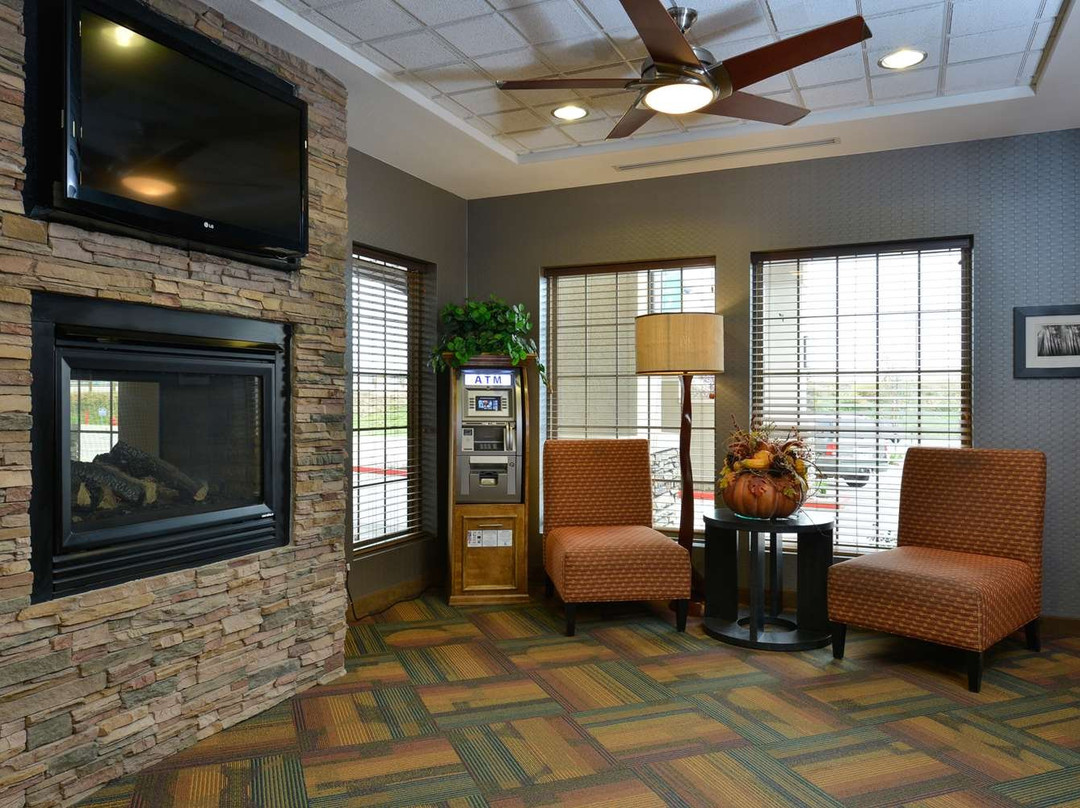 贝斯特韦斯特十字路口会议中心酒店主图