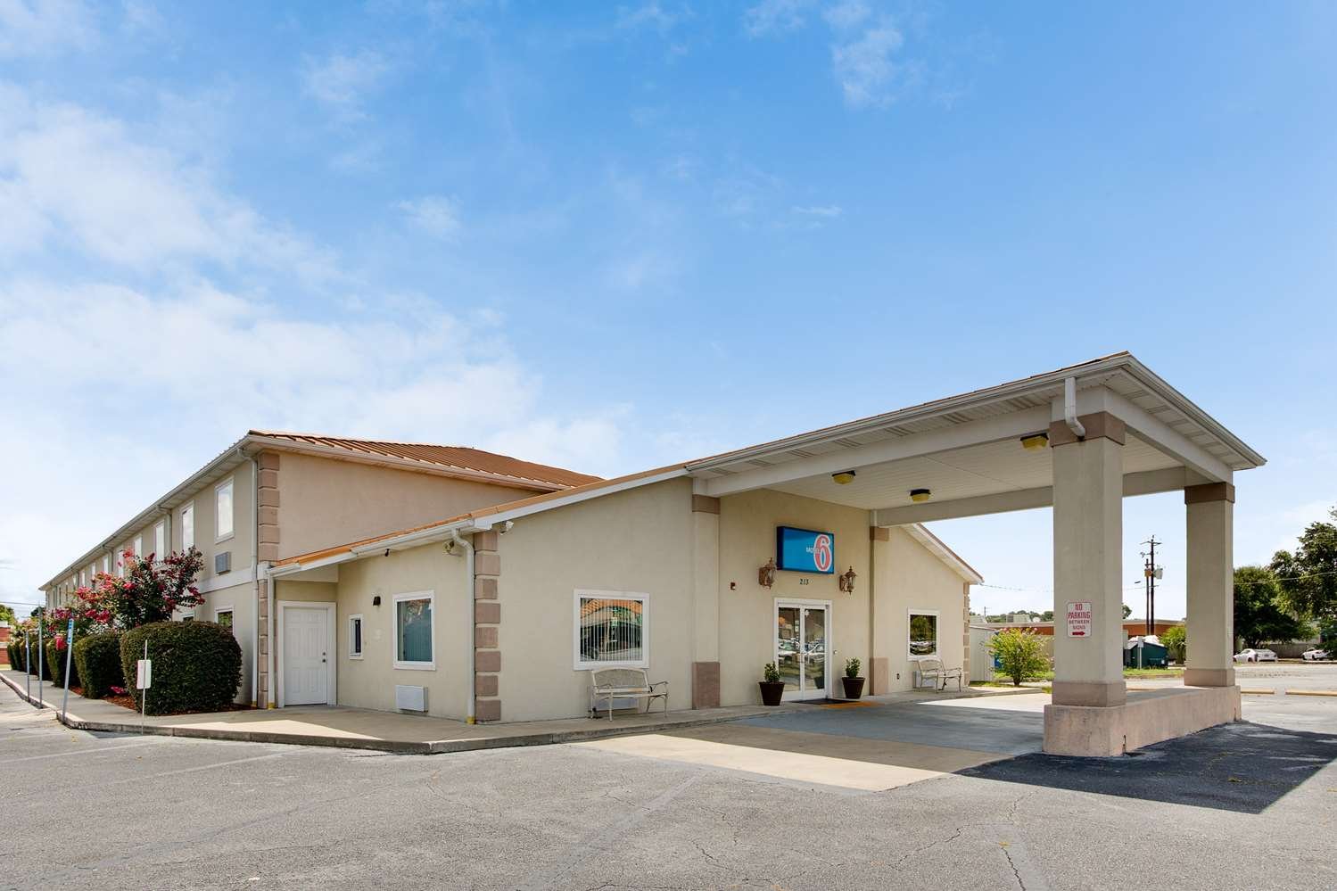 Motel 6 Hinesville-官方