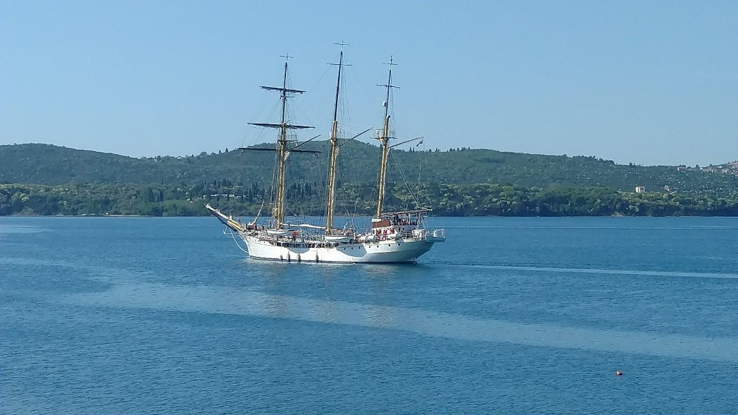 Sailboat Jadran景点图片