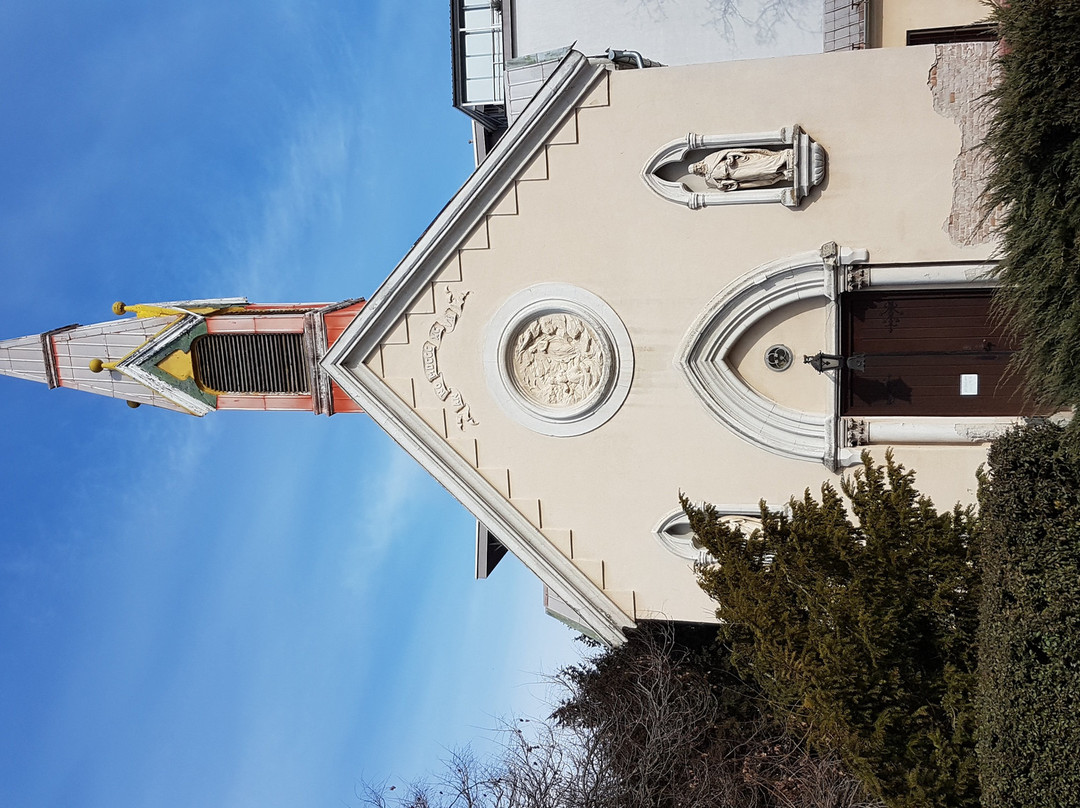 Jesus´s Saint Heart Chapel-皮耶什佳尼必去景点