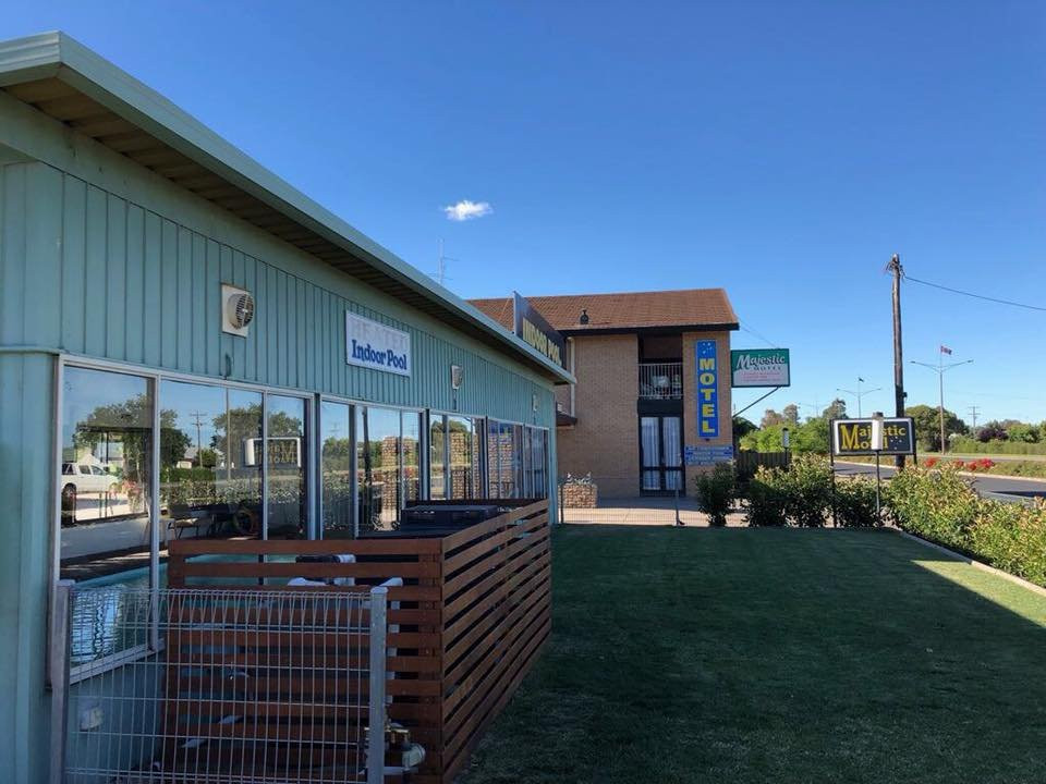 Majestic Motel主图