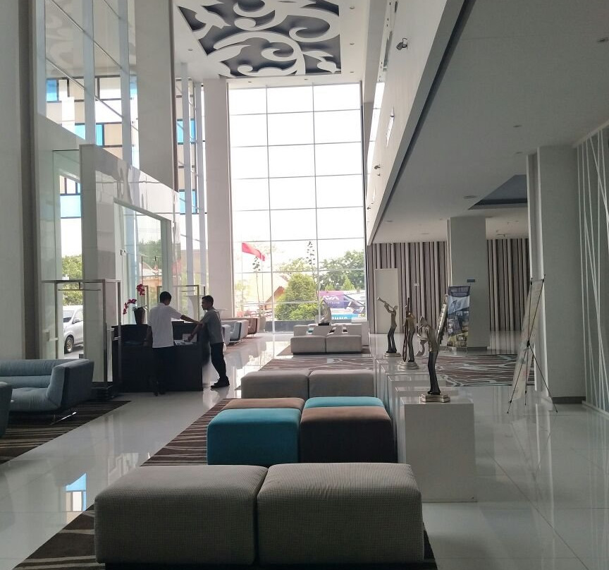 庞越布鲁姆公园酒店主图