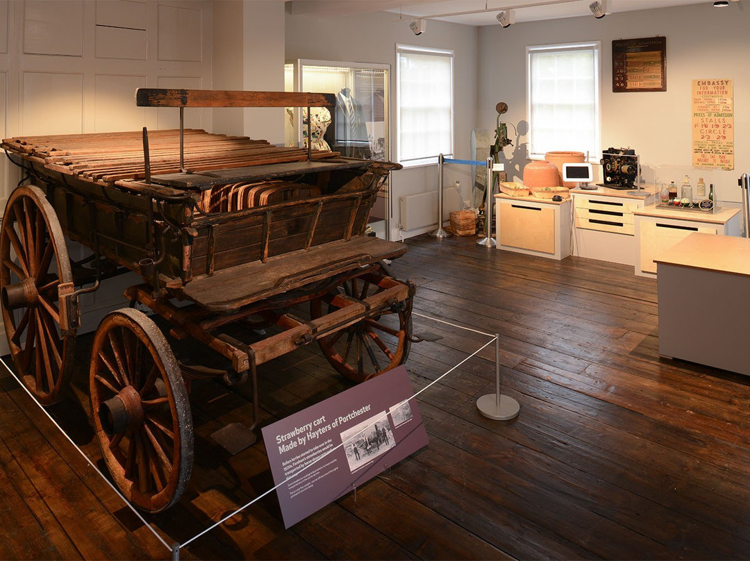 Westbury Manor Museum景点图片