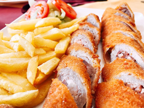 Montalban de Cordoba餐馆和美食-Bar Plaza