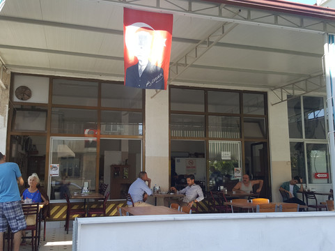 Kavaklidere餐馆和美食-Meshur Kofteci (Bahri Usta'nin Yeri)