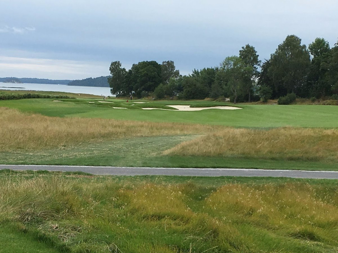 Bro Hof Slott Golfbanor-Bro必去景点