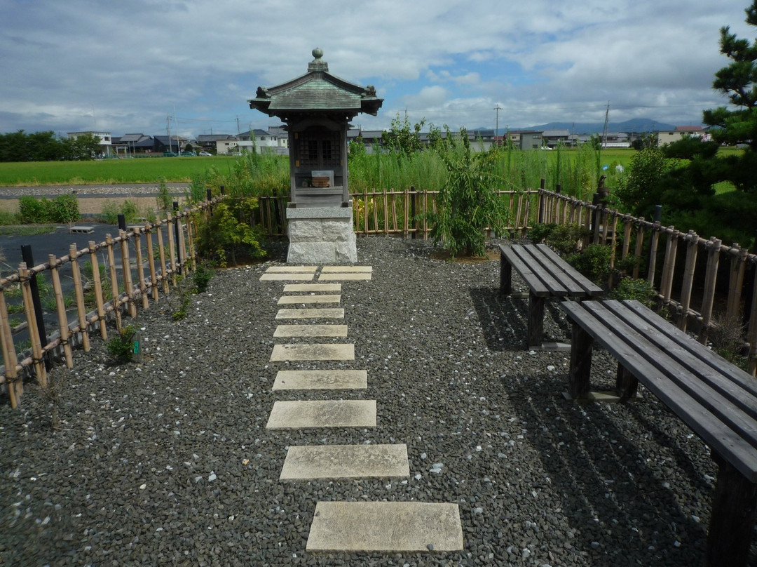 Burial Site of Yoshitsugu Otani's Head-米原市必去景点