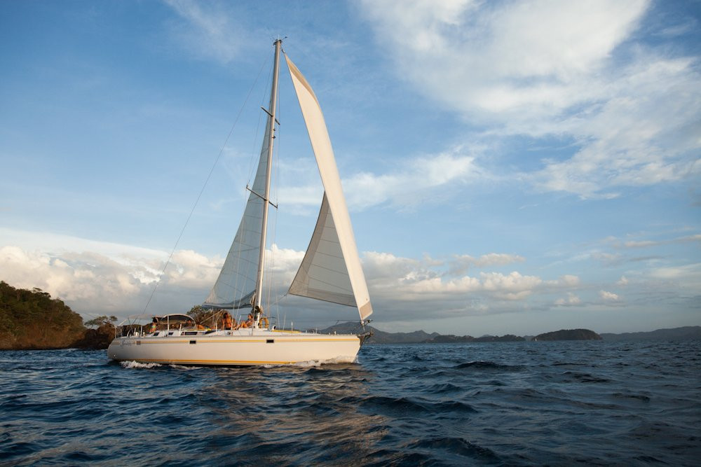Sailing Conchal Day Tours景点图片
