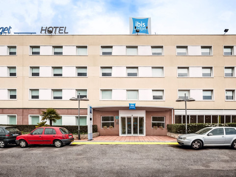 马多力酒店住宿-宜必思快捷巴塞罗那圣安德烈斯德拉巴尔卡酒店