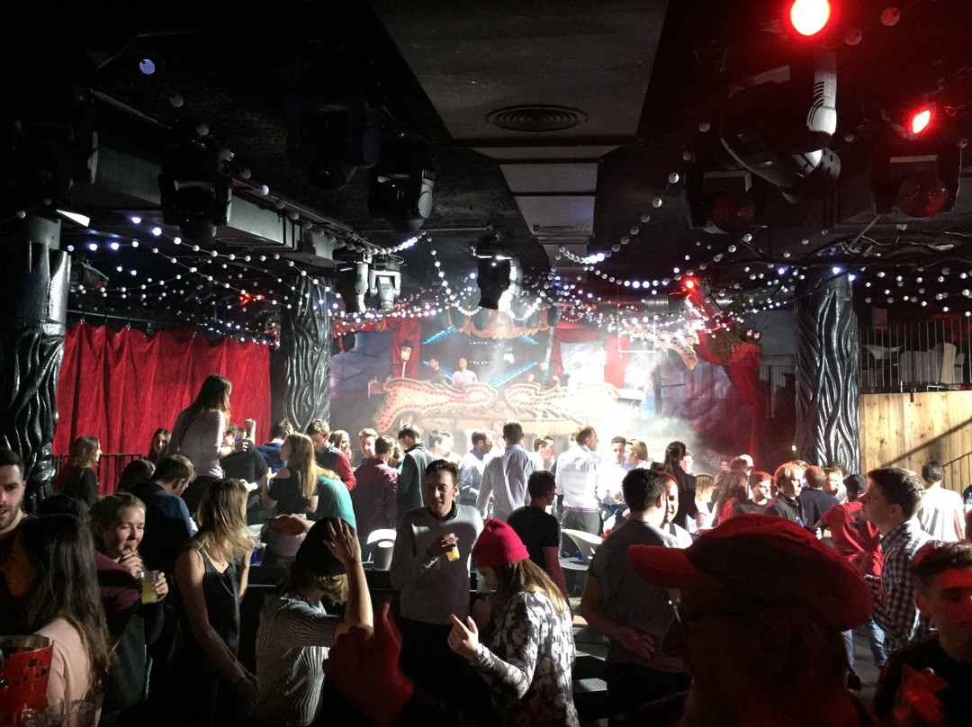 Doudoune Club景点图片