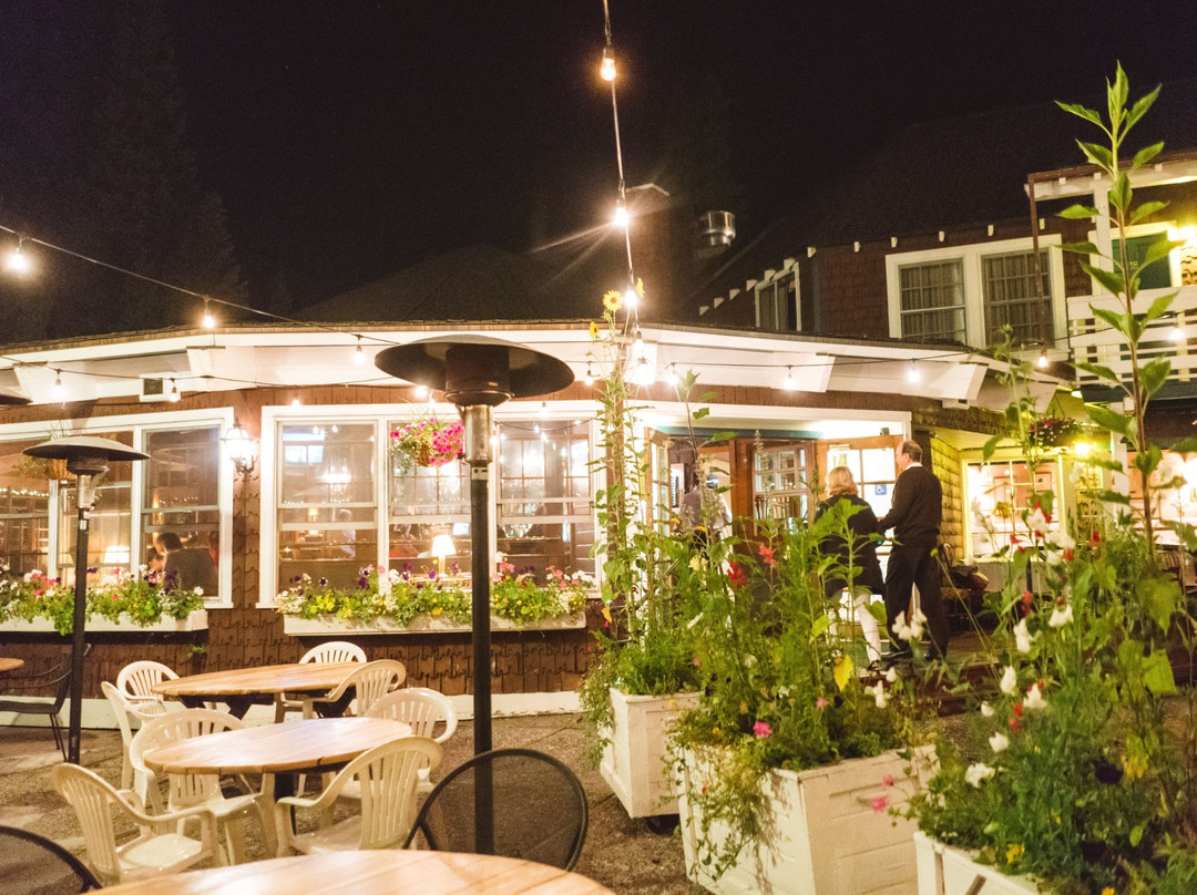 River Ranch Lodge and Restaurant