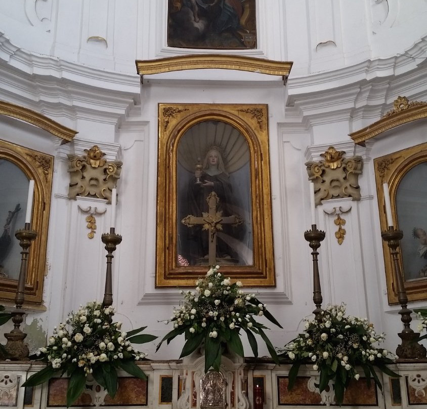 Chiesa di Santa Chiara-克罗托内必去景点