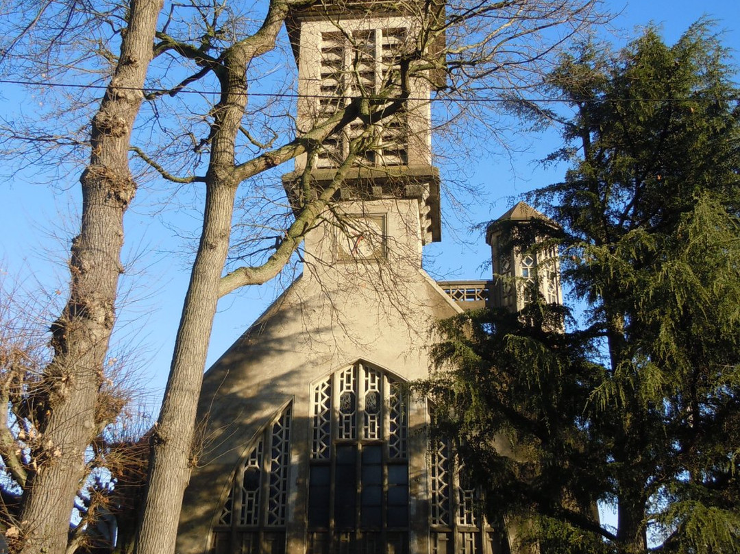 Église Notre-Dame de l'Assomption-讷伊普莱桑斯必去景点