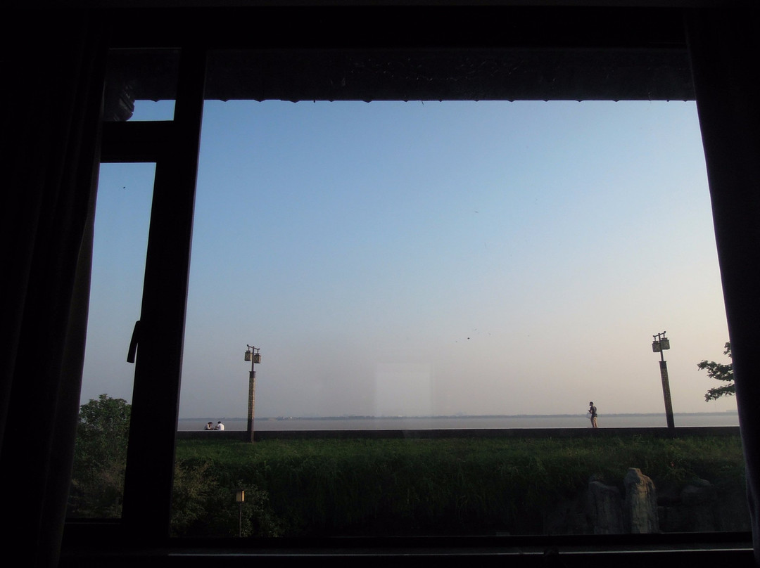 开元·颐居酒店（海宁观潮公园内店）主图