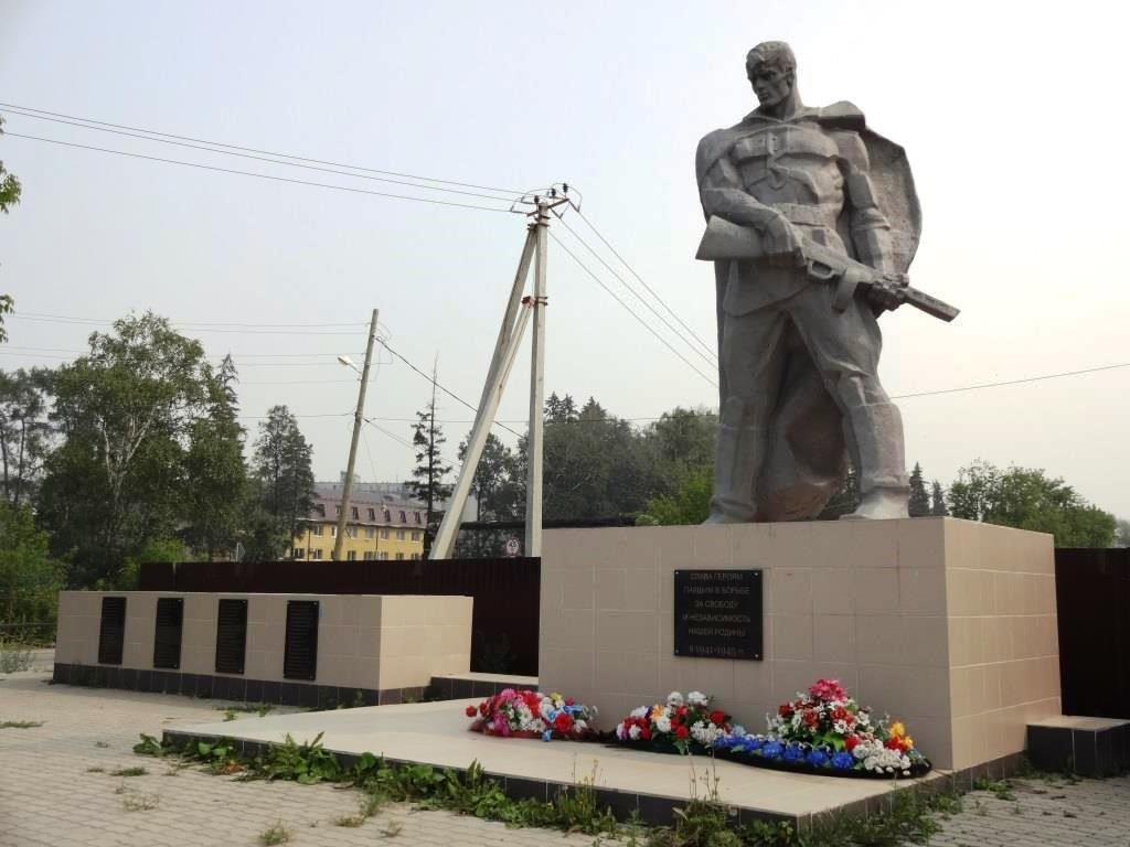 Monument to Soldiers Who Died During the Great Patriotic War景点图片