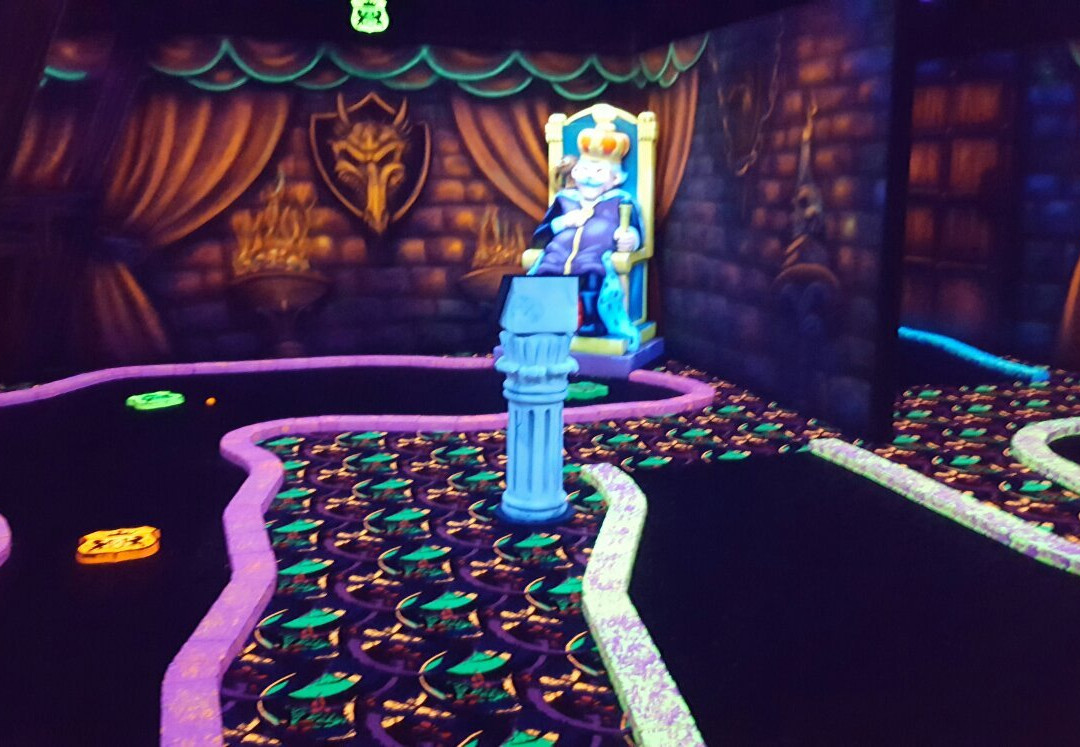 Glowgolf Arcen景点图片