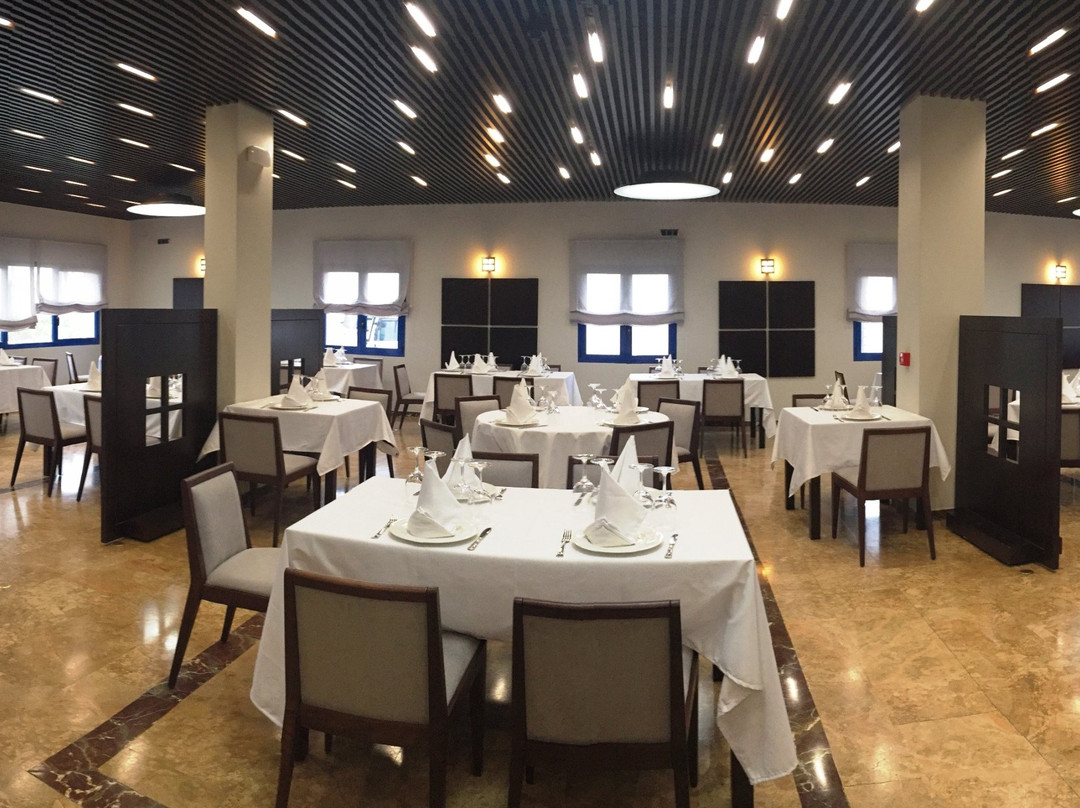 Velilla de San Antonio餐馆和美食-Asador Pizarro Gastrobar
