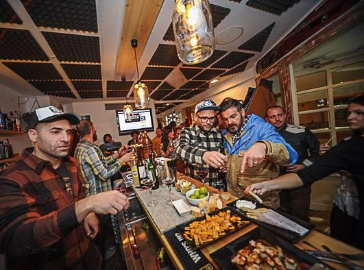 Zarauz Snow Bar-哈卡必去景点