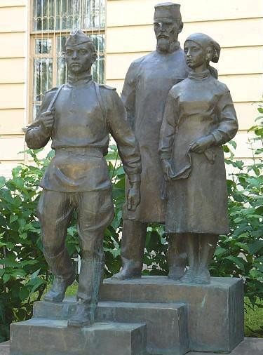 Monument to Military Medical Workers-托木斯克必去景点