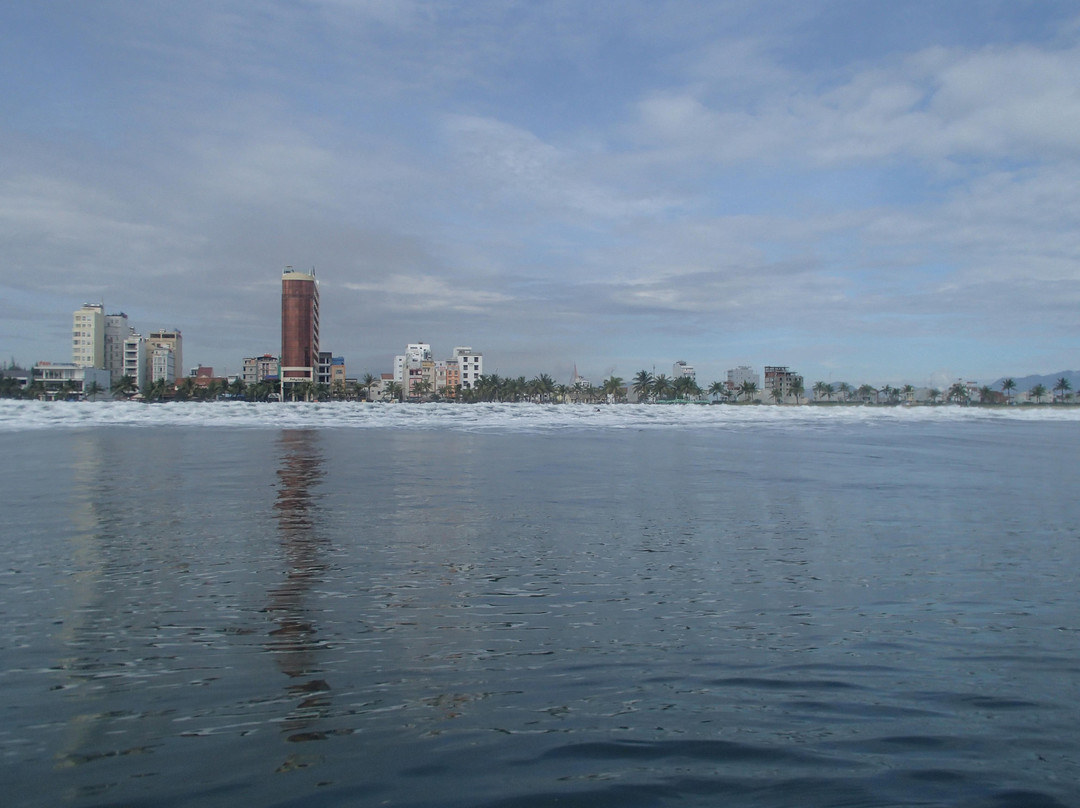 Gunnar and Thom's Surf Board Rental-岘港必去景点