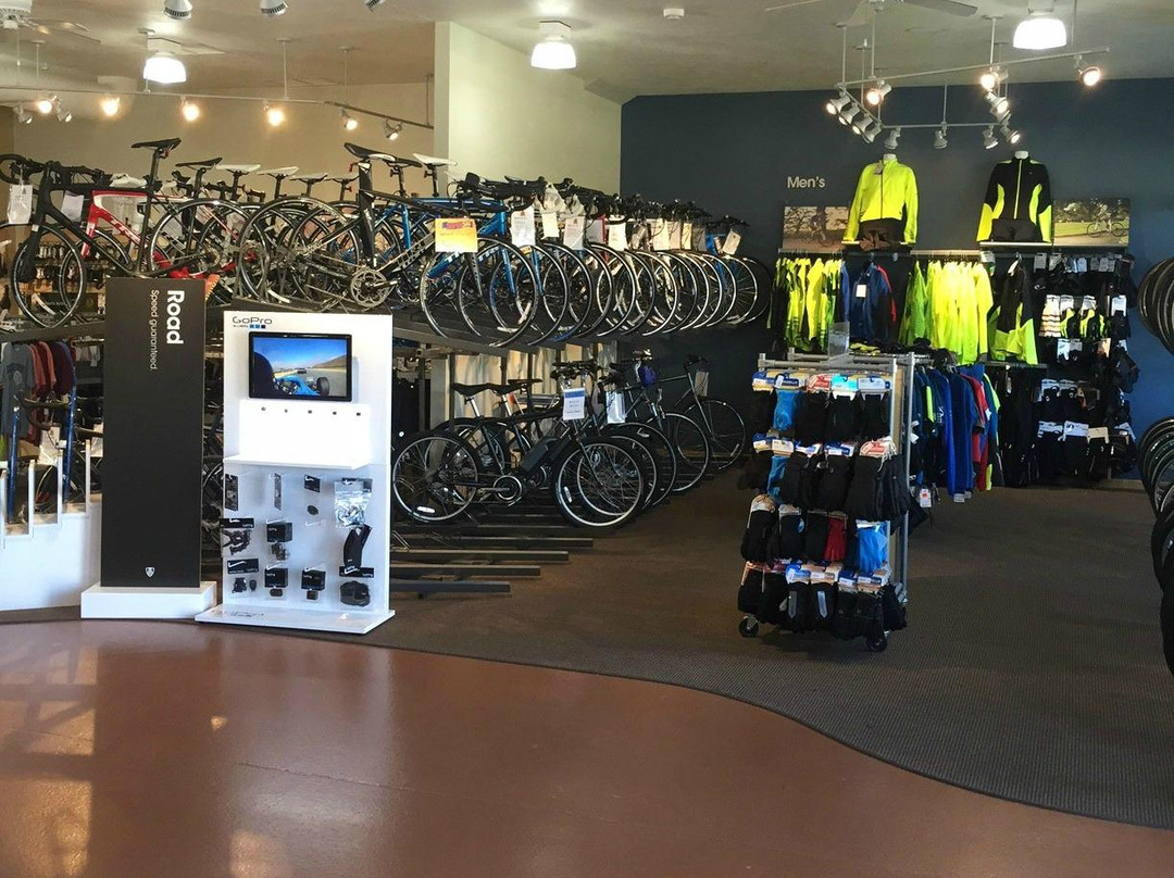 Nor Door Sport & Cyclery-Fish Creek必去景点