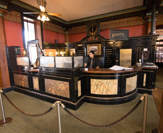 尤里卡斯普林斯酒店住宿-Crescent Hotel & Spa