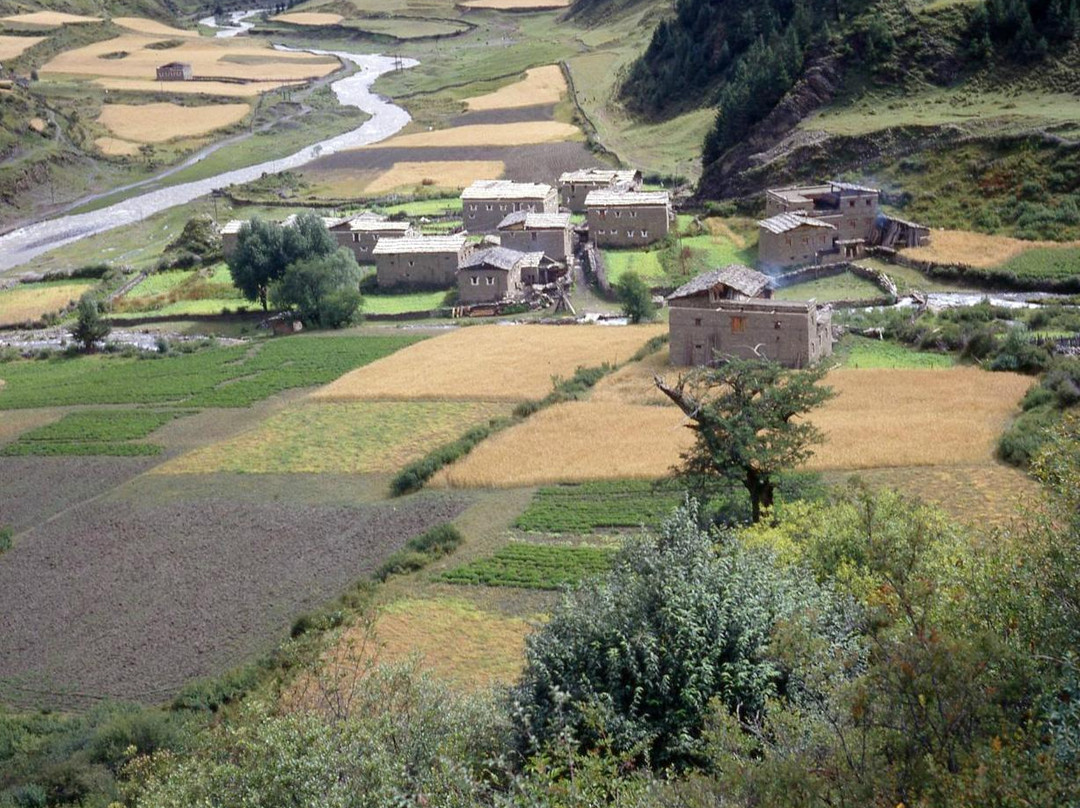 贡噶寺景点图片