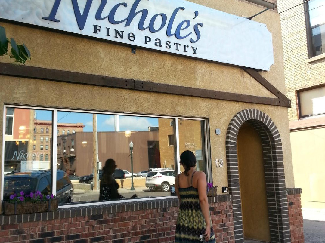 Nichole's Fine Pastry