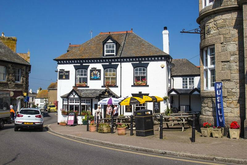 马拉宰恩餐馆和美食-The Kings Arms