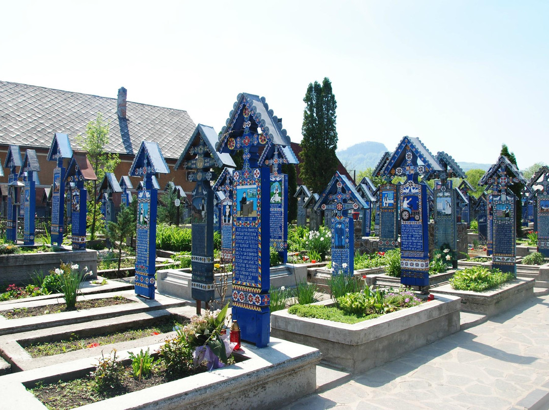 Merry Cemetery景点图片