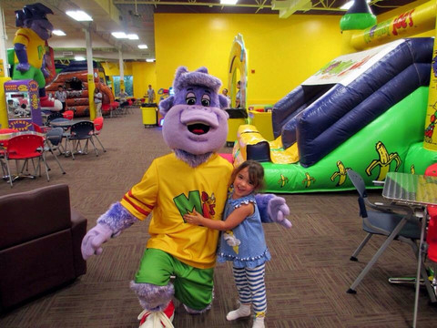 Monkey Joe's Sterling-斯特林必去景点