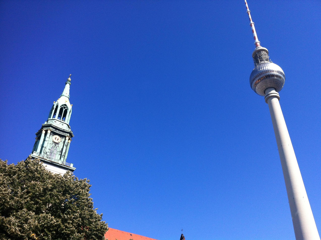 亚历山大广场-柏林必去景点
